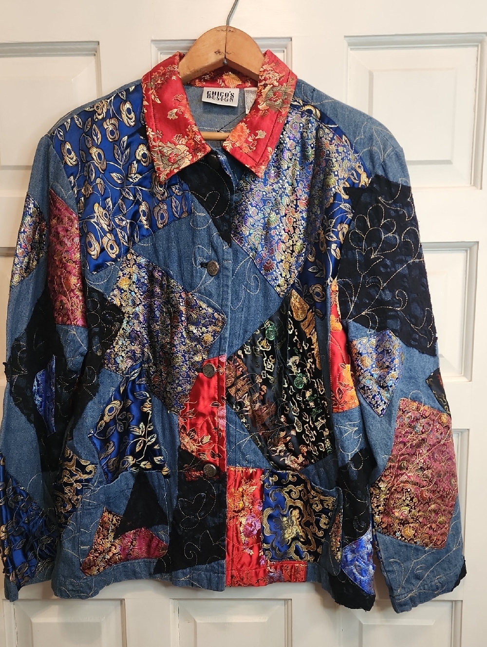 Chicos Patchwork Denim Blue Jean Quilted  Embroidered  Jacket w/Red Collar